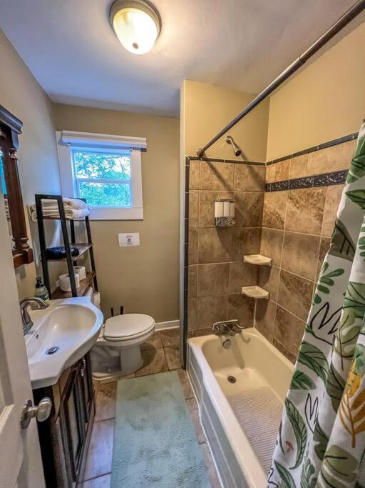 Historic Coastal Haven- Pet Friendly Fast Wi-Fi Norfolk Exterior foto
