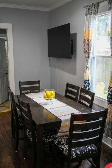 Historic Coastal Haven- Pet Friendly Fast Wi-Fi Norfolk Exterior foto